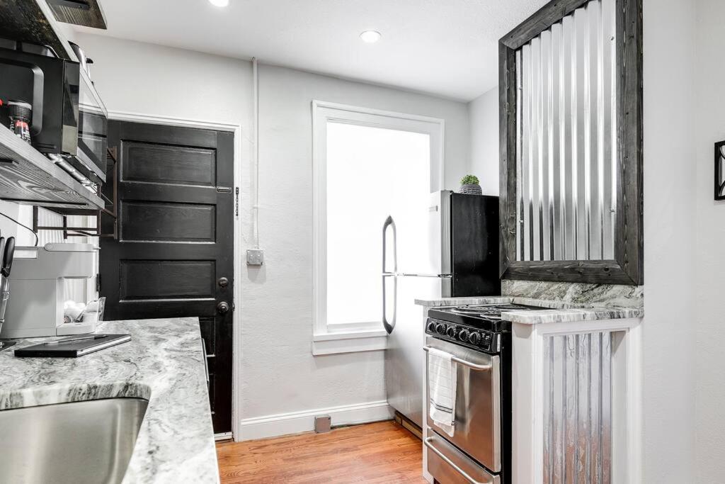 Apartamento Charming, Happy 1-Bed Oasis: Rva Retreat Awaits! Richmond Exterior foto